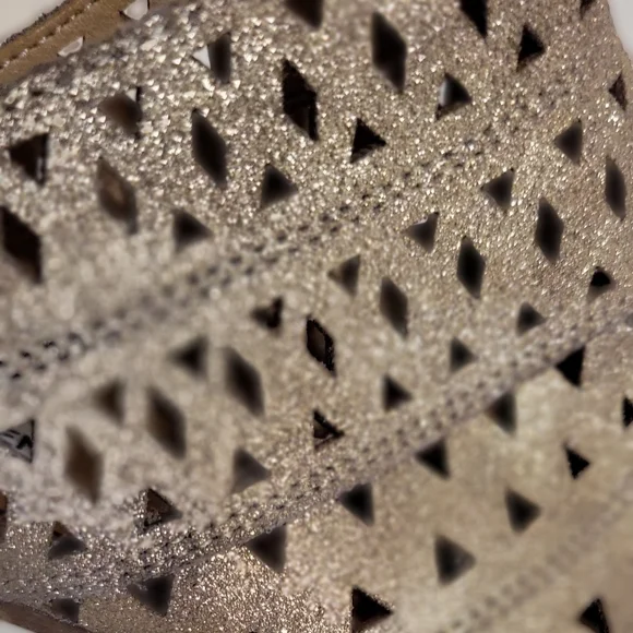 Steve Madden Harmony Gold Mules SZ 10 - Picture 8 of 10